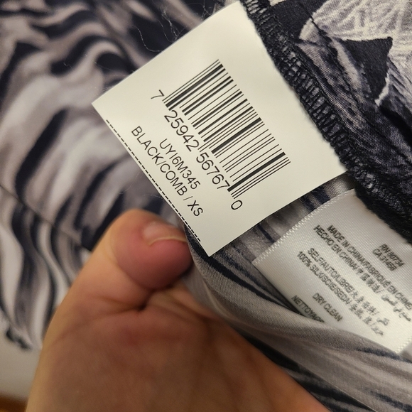 BCBGMAXAZRIA IZA 100%SILK DRESS size XS - Picture 8 of 10